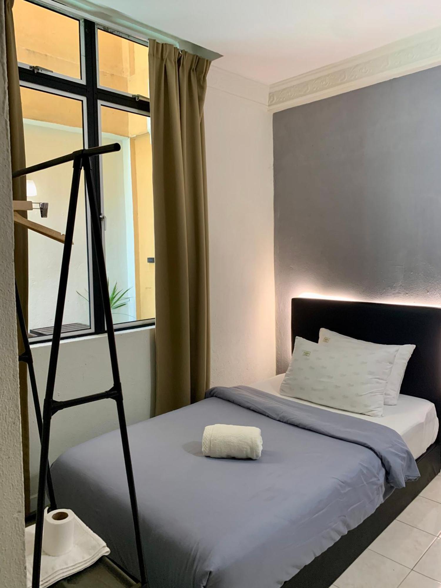 Andiana & - Centre Hotel 2*